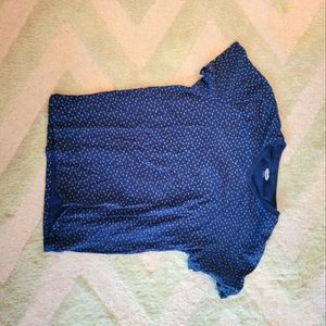 Old Navy T-Shirt